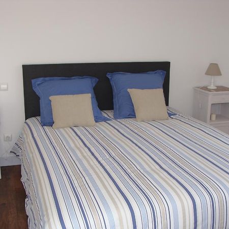 Goustranville Le Vieux Castel Bed & Breakfast エクステリア 写真