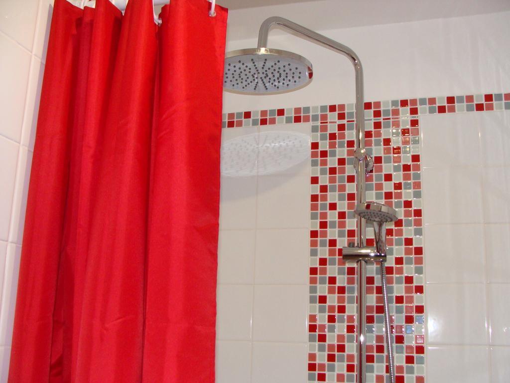 Goustranville Le Vieux Castel Bed & Breakfast 部屋 写真