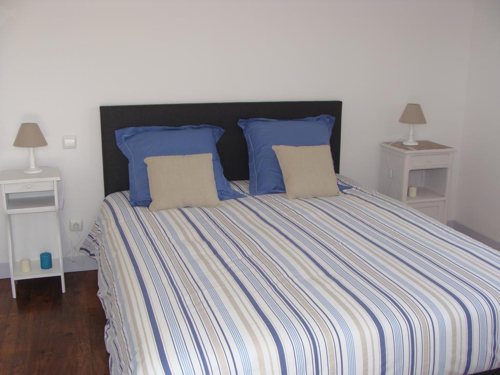 Goustranville Le Vieux Castel Bed & Breakfast エクステリア 写真